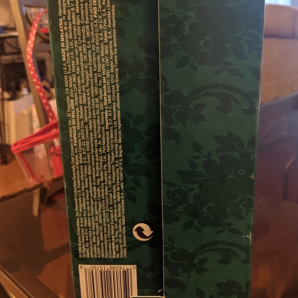 Holiday Caroler Barbie Porcelain Doll - Picture 8 of 9